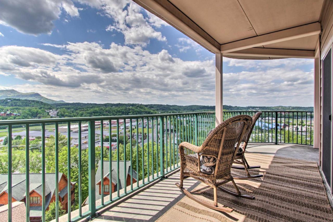 Less Than 2 Mi To Attractions! Apartment